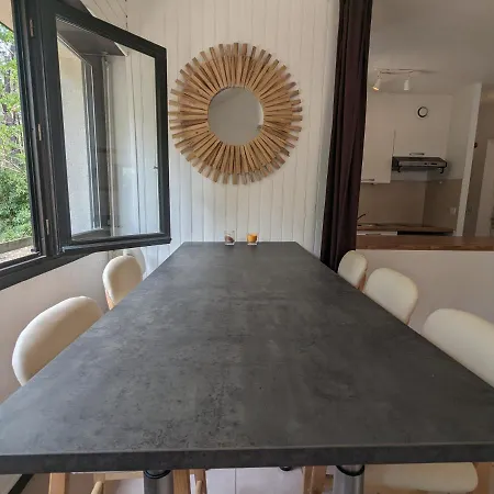 Apartment Superbe Dans La Pinede, Proche Ocean *